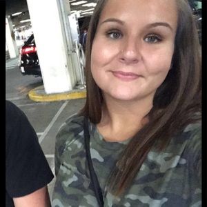 Meet your Posher, Katlynn